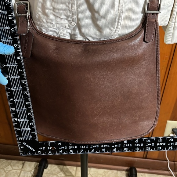 Coach Vintage chocolate brown leather crossbody saddle bag Unisex in GUC - Picture 13 of 17